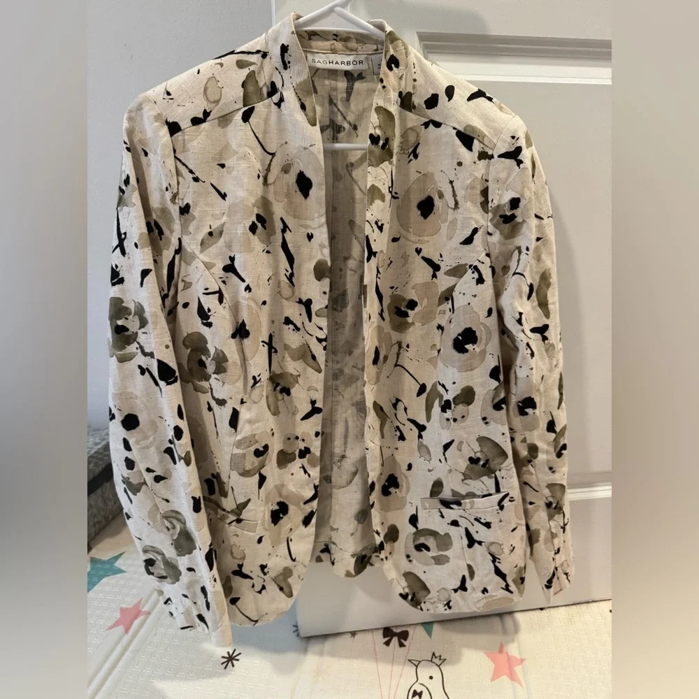 Sag Harbor Women's Cream and Black Patterned Blazer